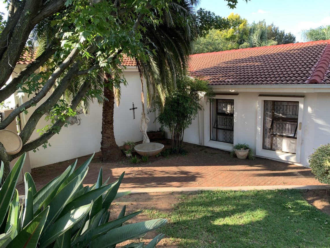 4 Bedroom House For Sale in Newlands