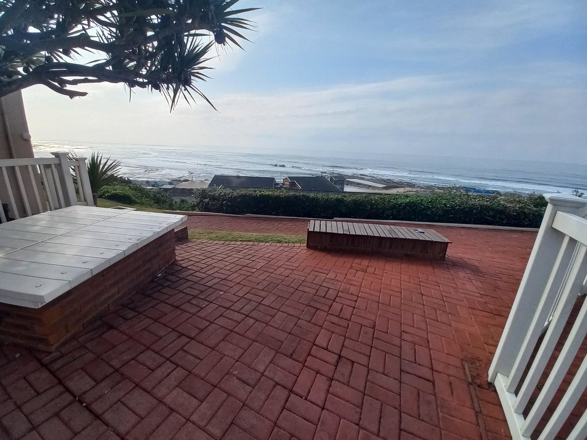 2 Bedroom Apartment For Sale in Shelly Beach