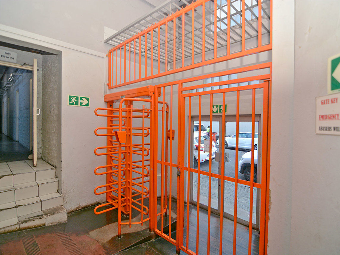 1 Bedroom Apartment To Rent in Johannesburg Central
