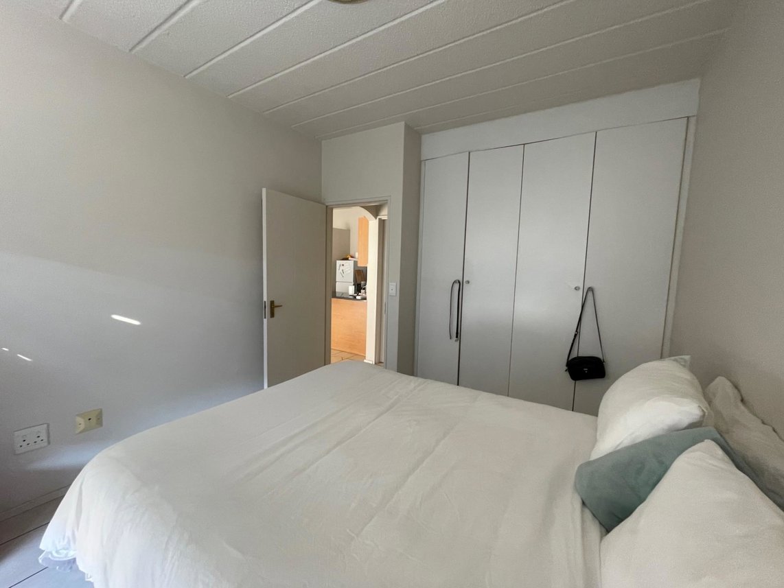1 Bedroom Apartment For Sale in Waverley