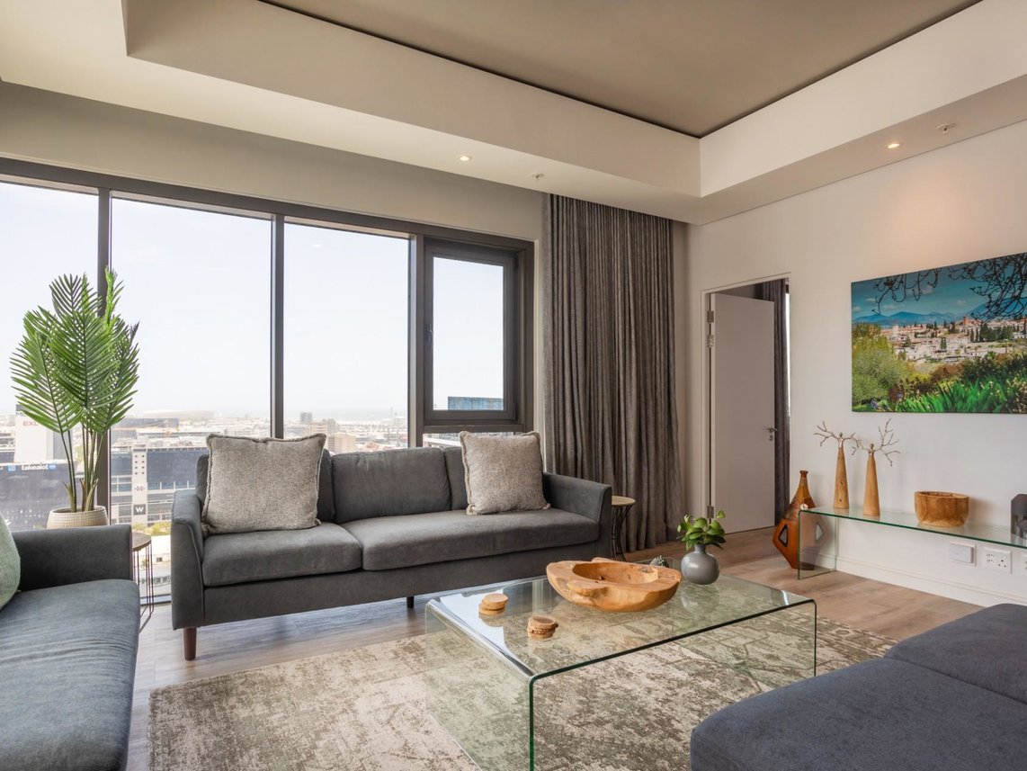3 Bedroom Apartment For Sale in Cape Town City Centre