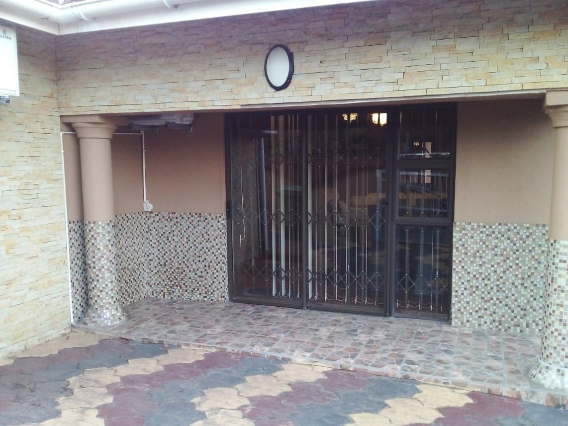 4 Bedroom House For Sale in Esikhawini