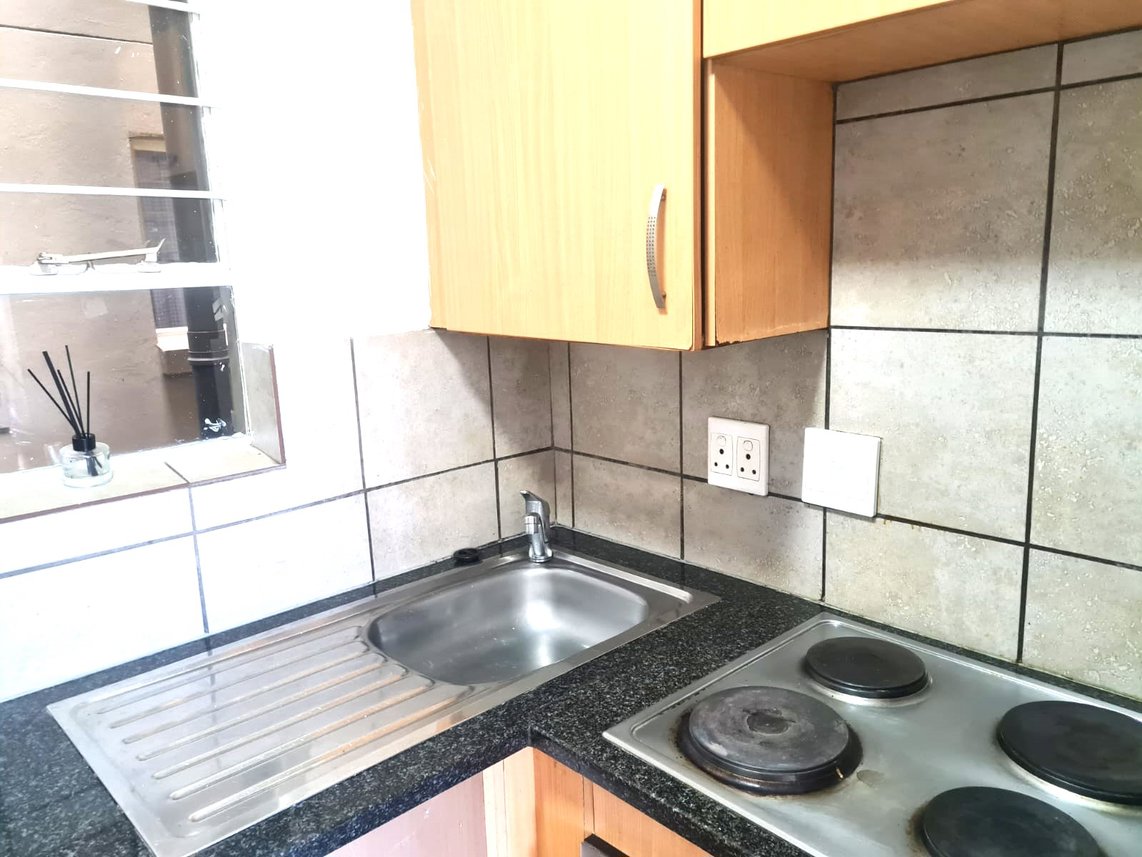 1 Bedroom Apartment To Rent in Braamfontein