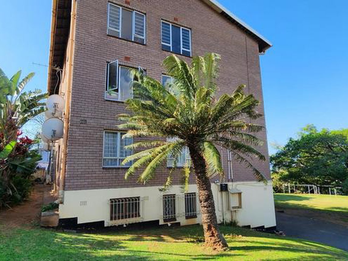 2 Bedroom Apartment For Sale in Umkomaas