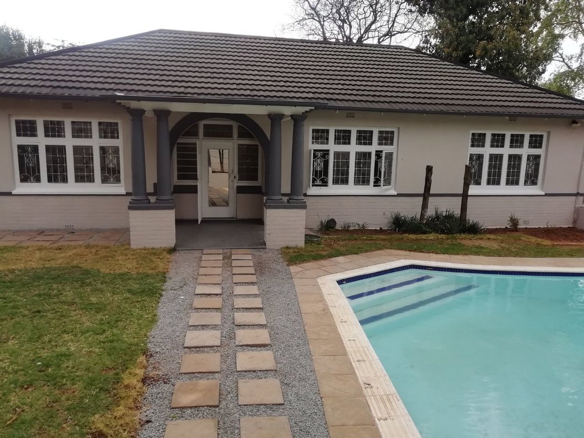 3 Bedroom House For Sale in Parkwood