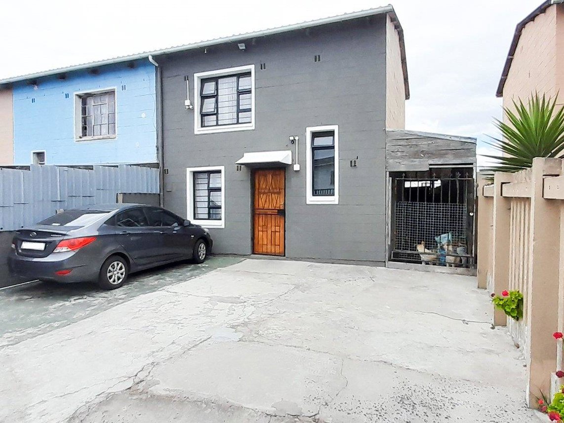 3 Bedroom House For Sale in Connaught Estate