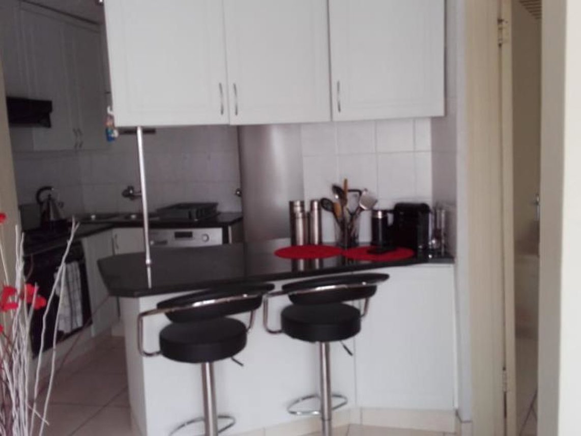 1 Bedroom Apartment To Rent in Carrington Heights
