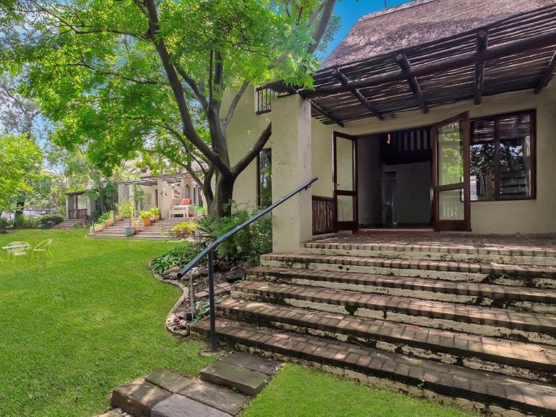 2 Bedroom Townhouse For Sale in Jukskei Park