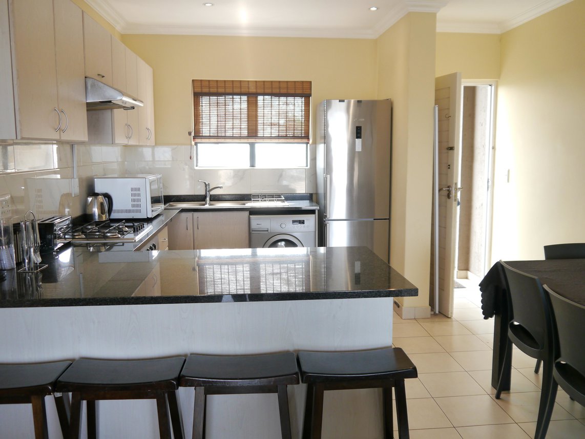 2 Bedroom Apartment To Rent in Shakas Rock