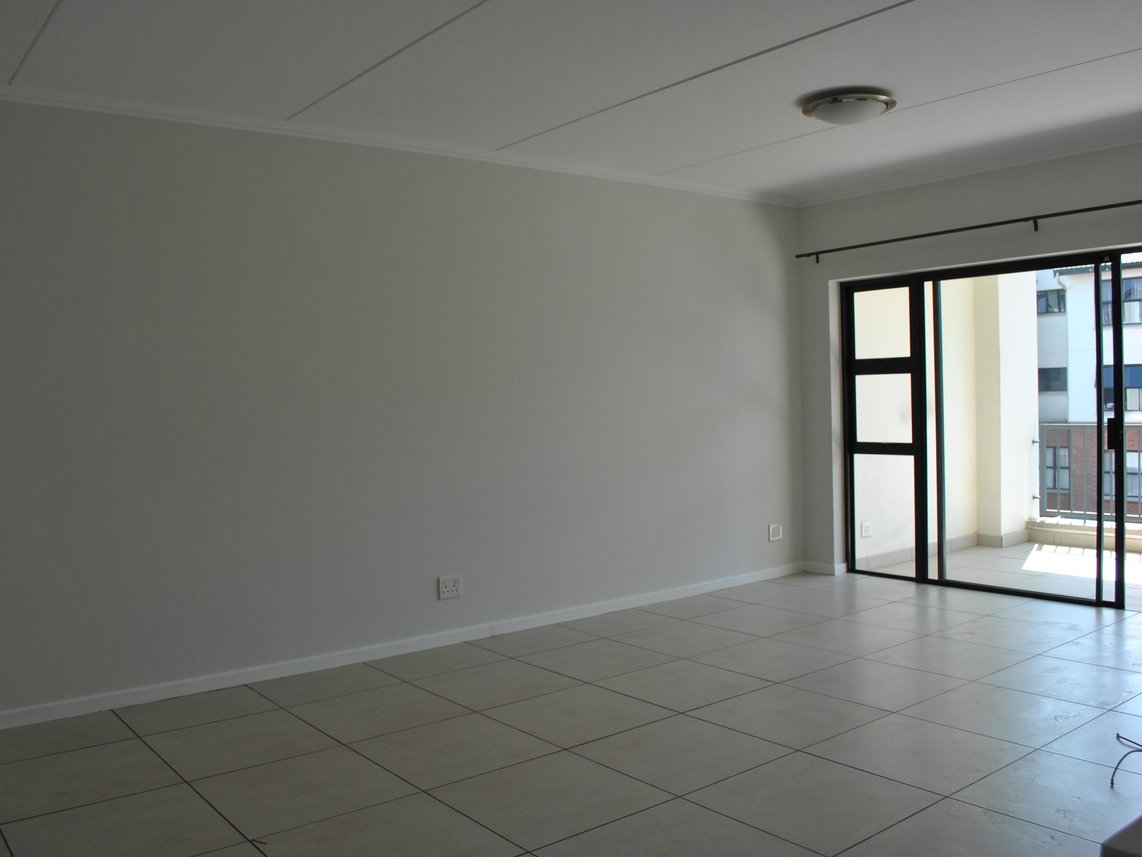 2 Bedroom Apartment For Sale in Kyalami