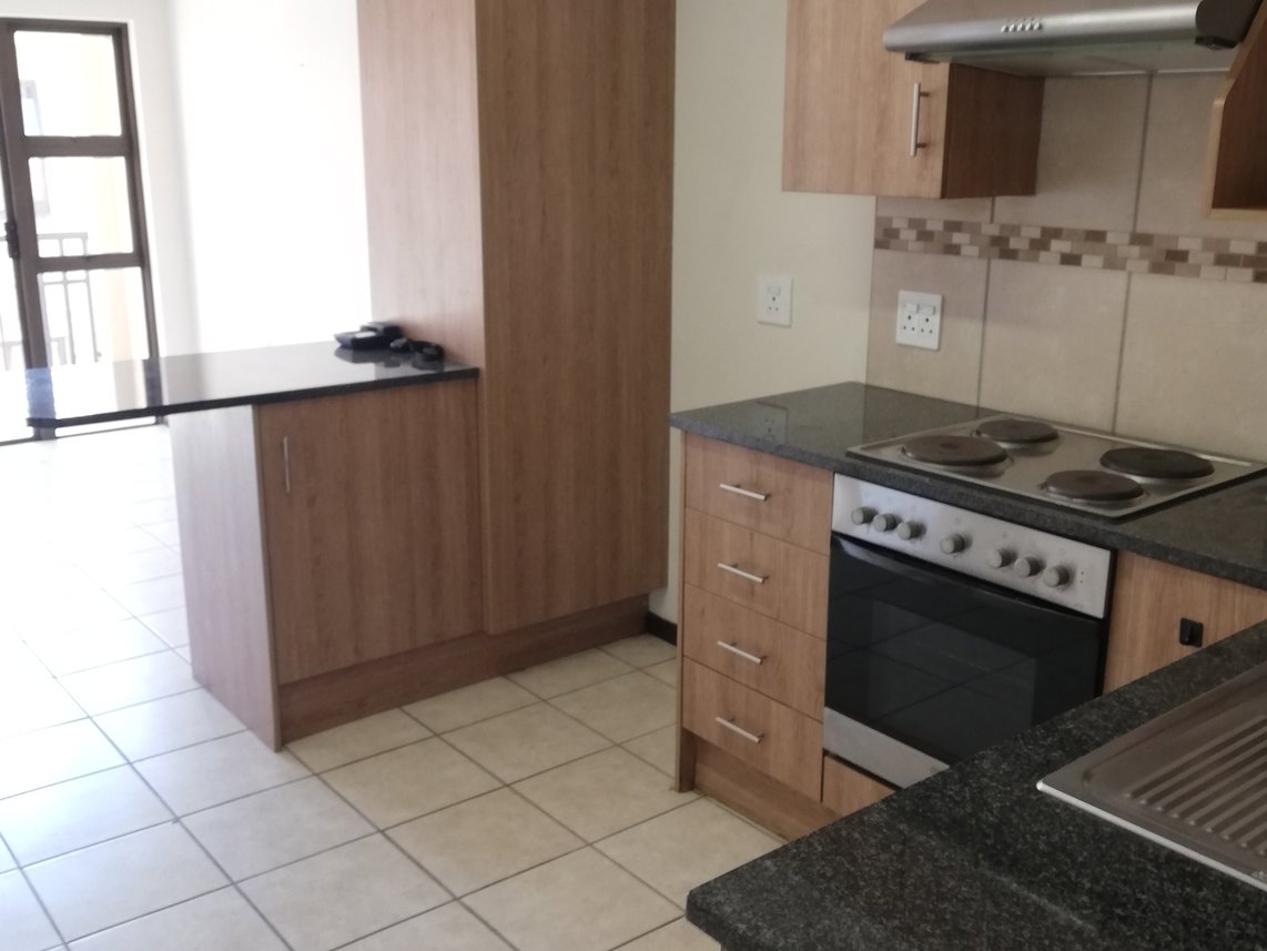 1 Bedroom Apartment To Rent in Olivedale