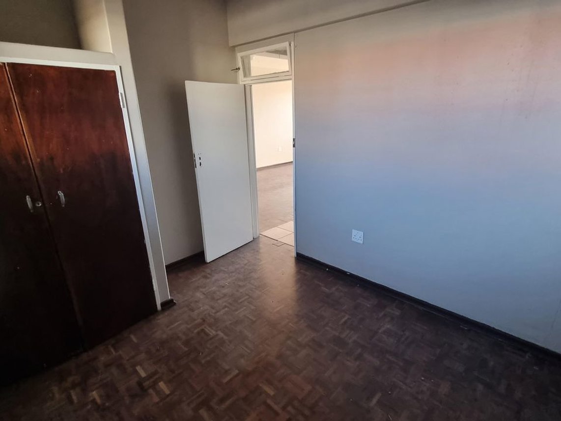 Flat To Rent in Rosettenville