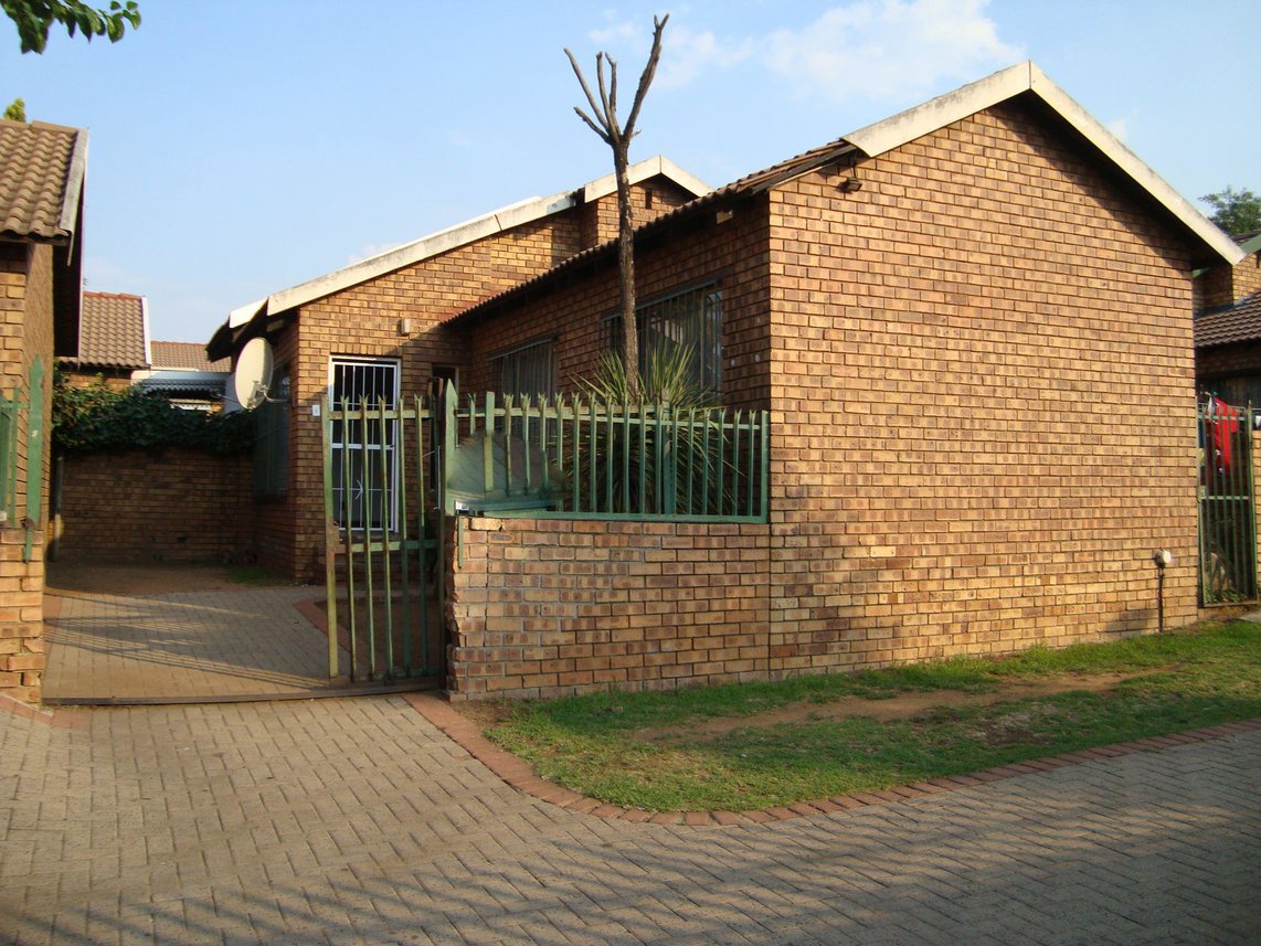 2 Bedroom House For Sale in Witbank
