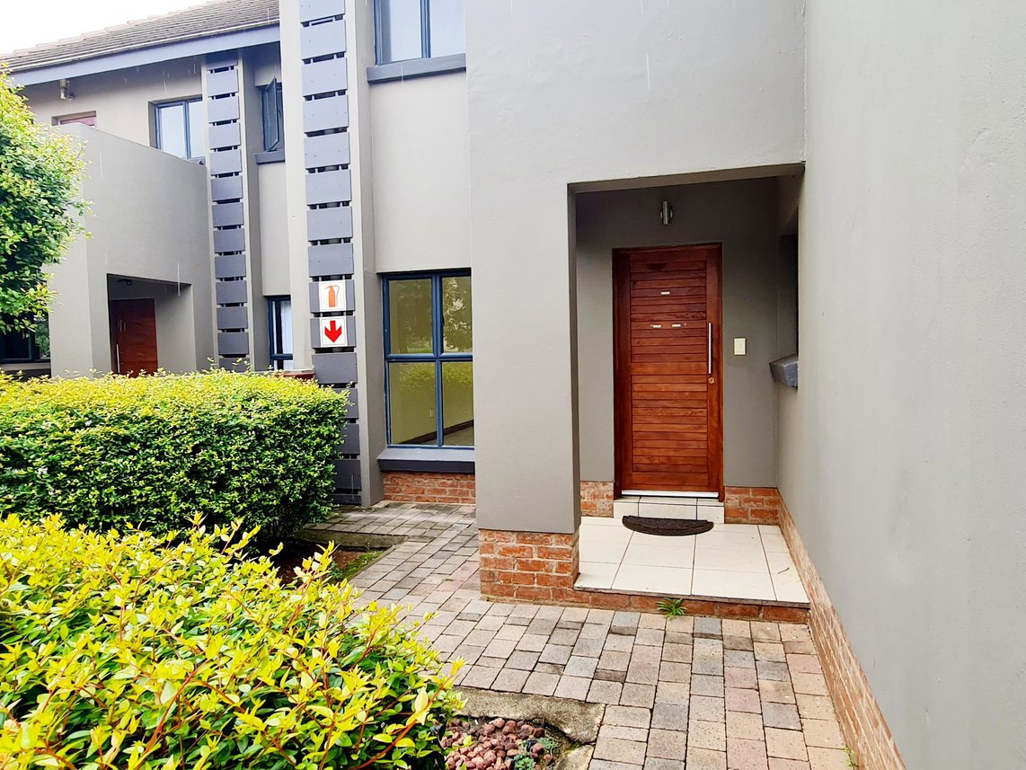 3 Bedroom Townhouse For Sale in Melodie