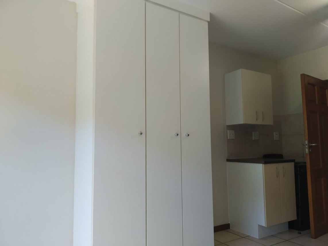 1 Bedroom Flat To Rent in Braamfontein Werf