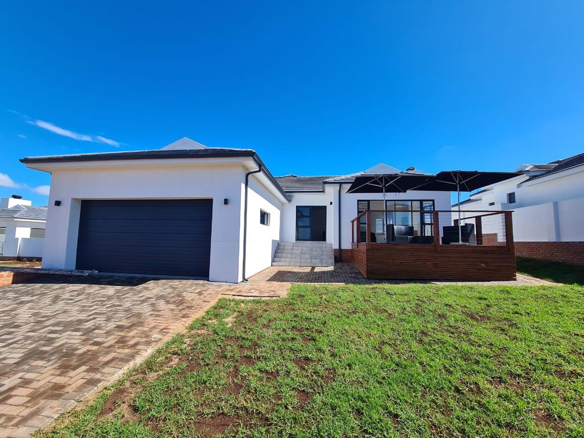 3 Bedroom House For Sale in Central Jeffreys Bay