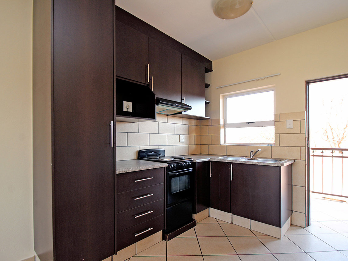 2 Bedroom Apartment To Rent in Kempton Park Central