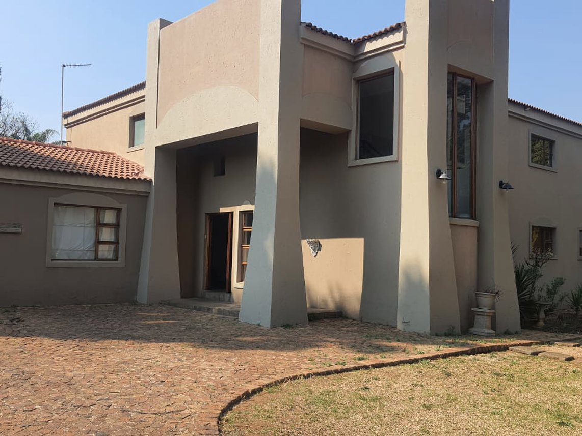 3 Bedroom House For Sale in Sonneveld