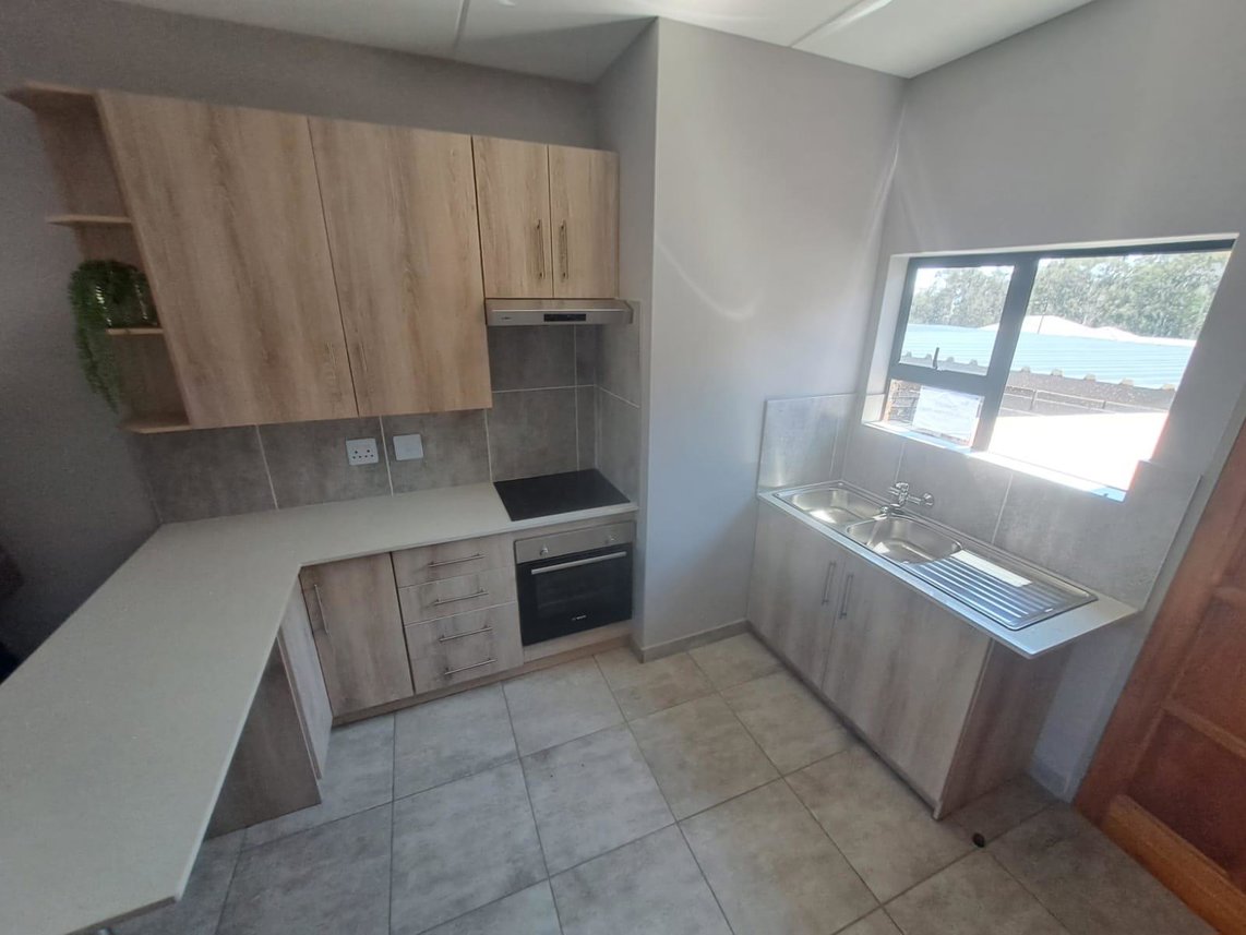 3 Bedroom Apartment For Sale in Witbank Central