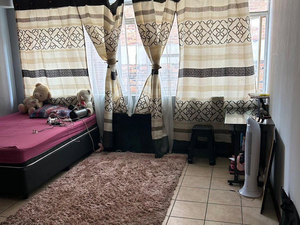1 Bedroom Flat For Sale in Braamfontein