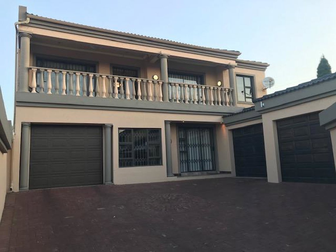 4 Bedroom House For Sale in Ormonde