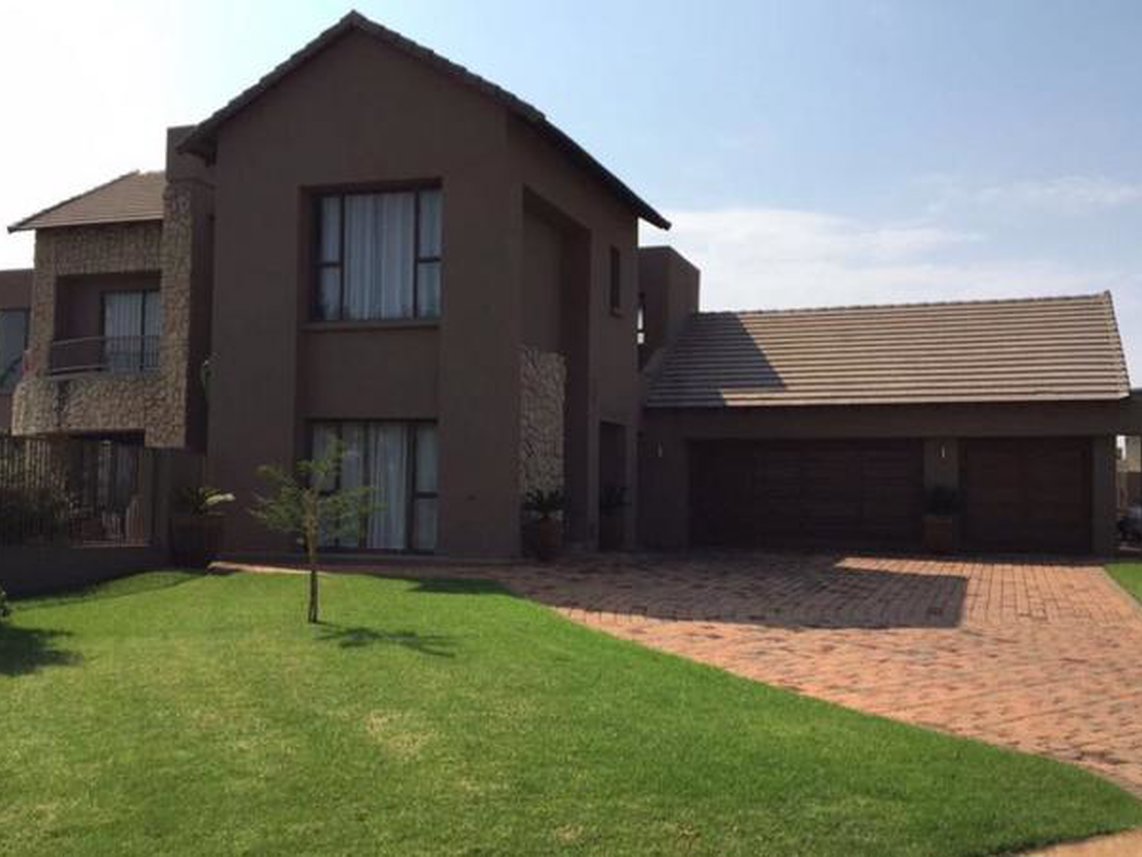 4 Bedroom House For Sale in Kempton Park