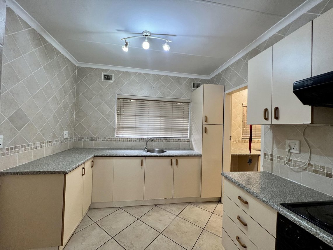 3 Bedroom Apartment To Rent in Gillitts