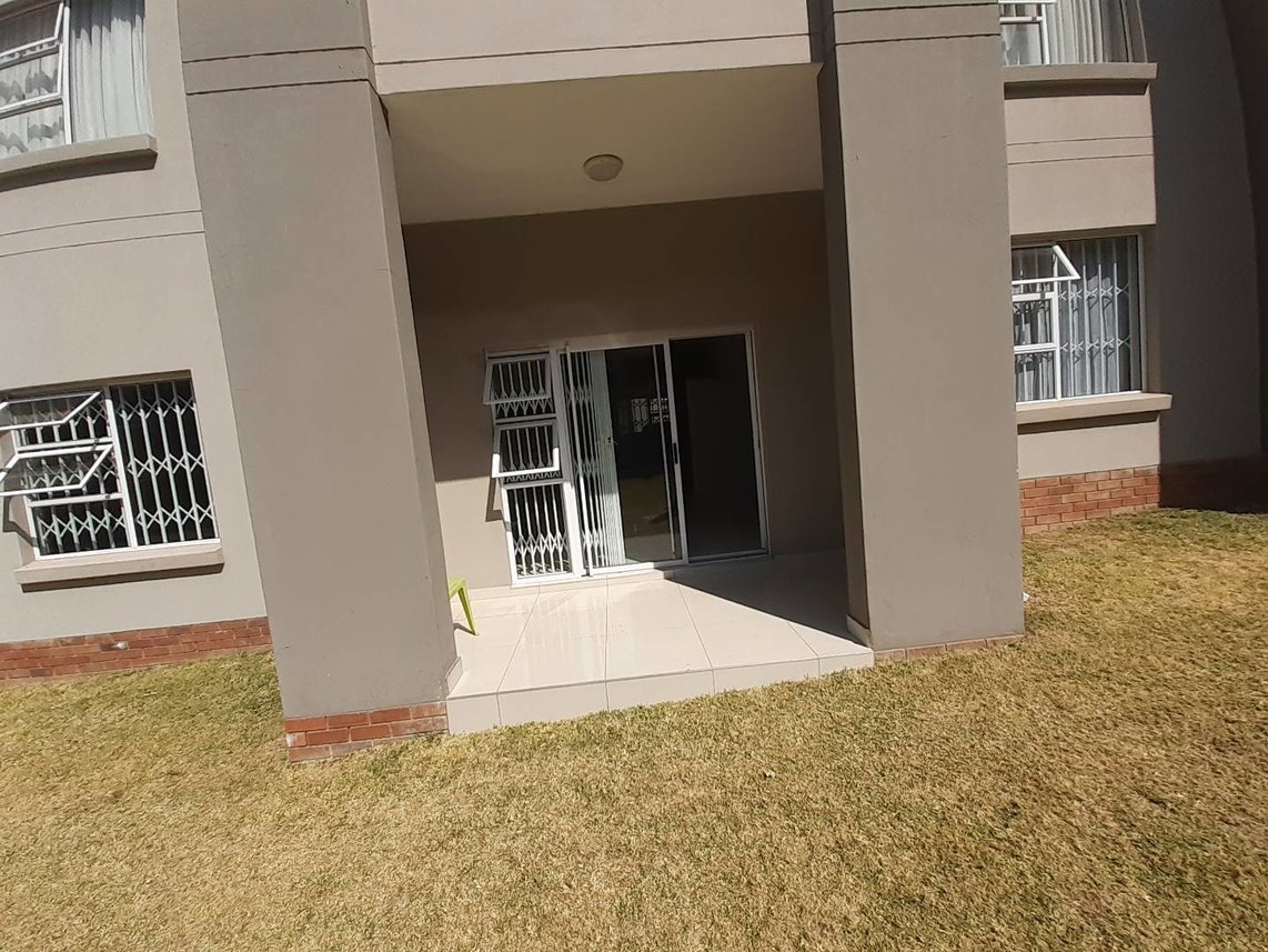 2 Bedroom Apartment For Sale in Blue Hills