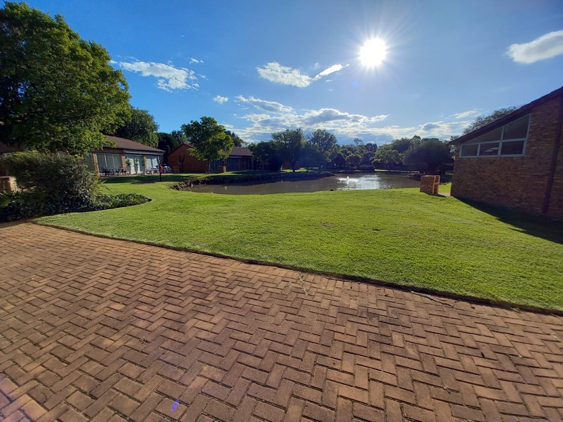 3 Bedroom House For Sale in Vaal Marina