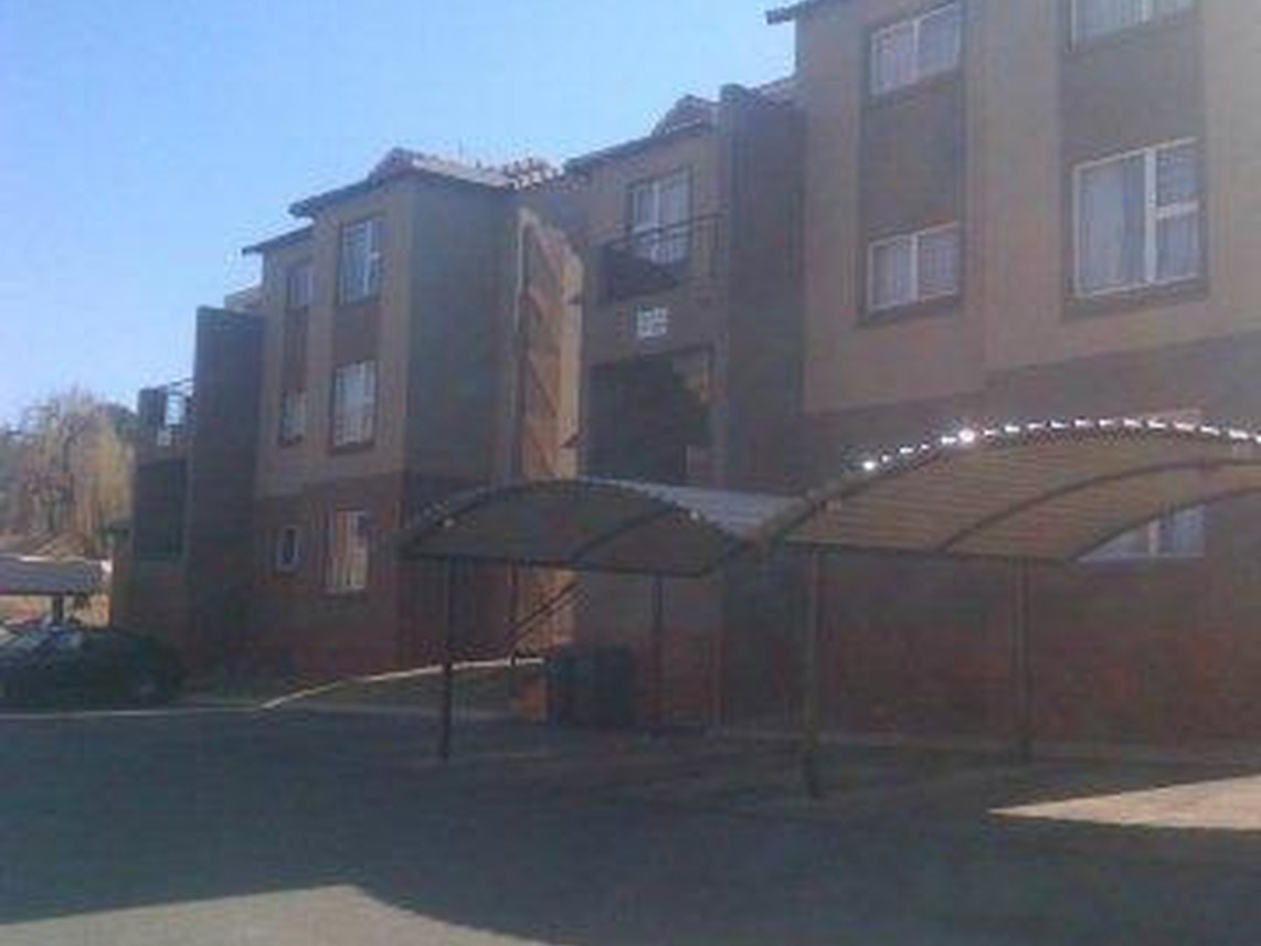 2 Bedroom Apartment To Rent in Meredale