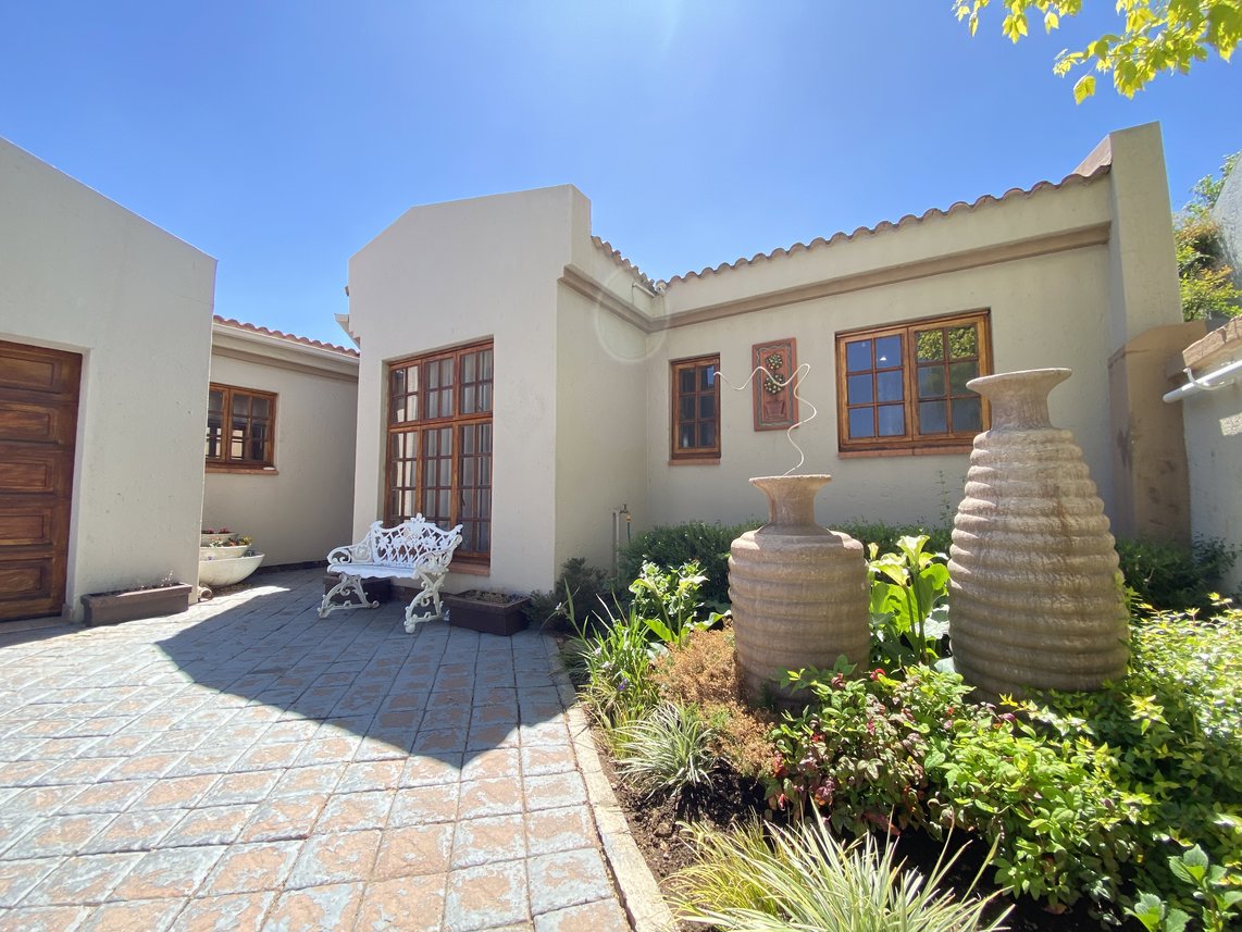 2 Bedroom House For Sale in Secunda
