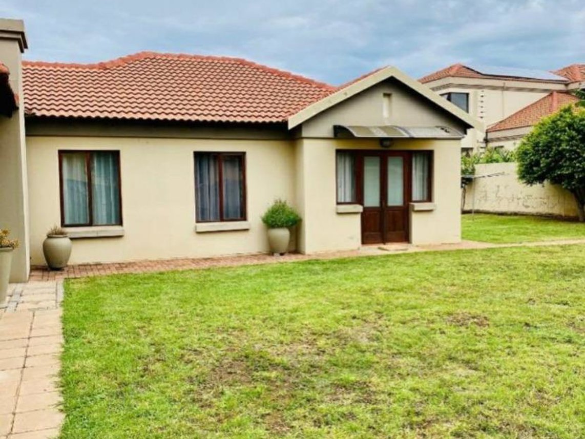 4 Bedroom House To Rent in Celtisdal