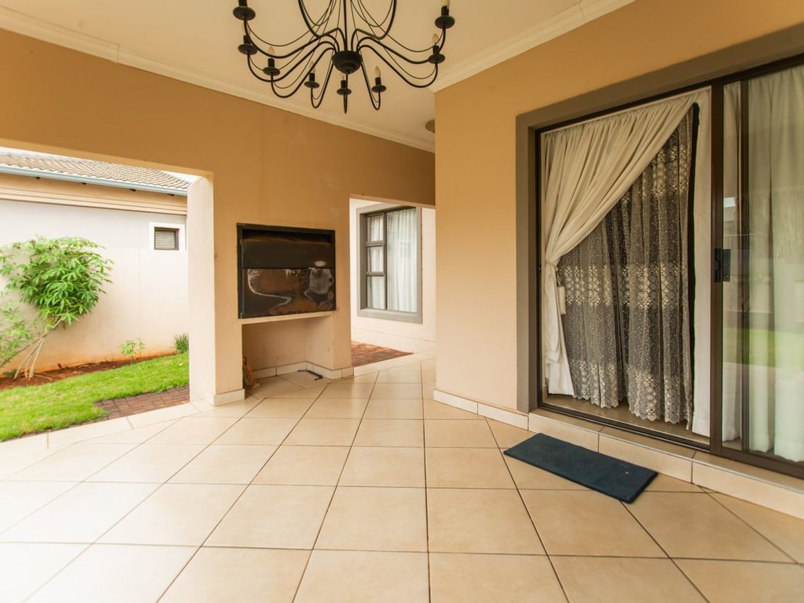3 Bedroom House For Sale in Zambezi Country Estate