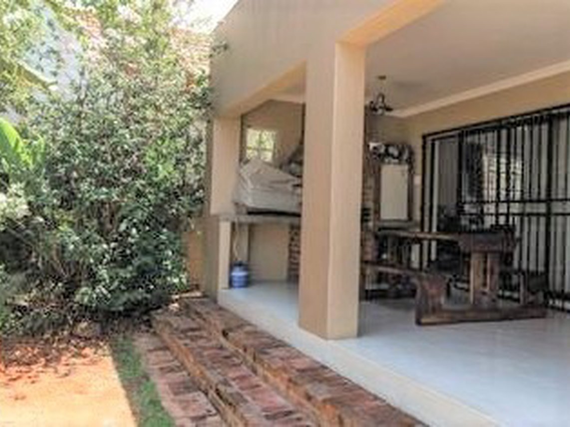 9 Bedroom House For Sale in Hatfield