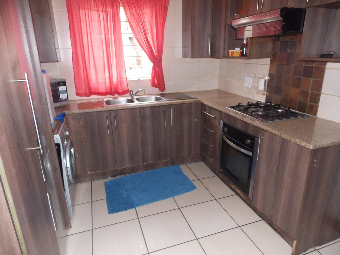 2 Bedroom Apartment For Sale in Witbank