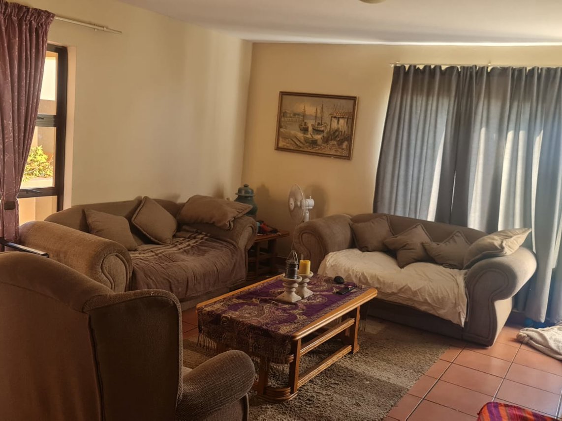3 Bedroom Duplex For Sale in Cashan