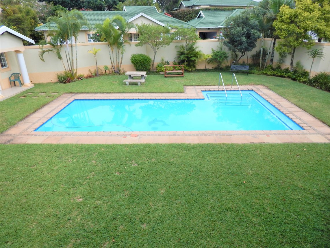 2 Bedroom Townhouse For Sale in Umhlanga Central