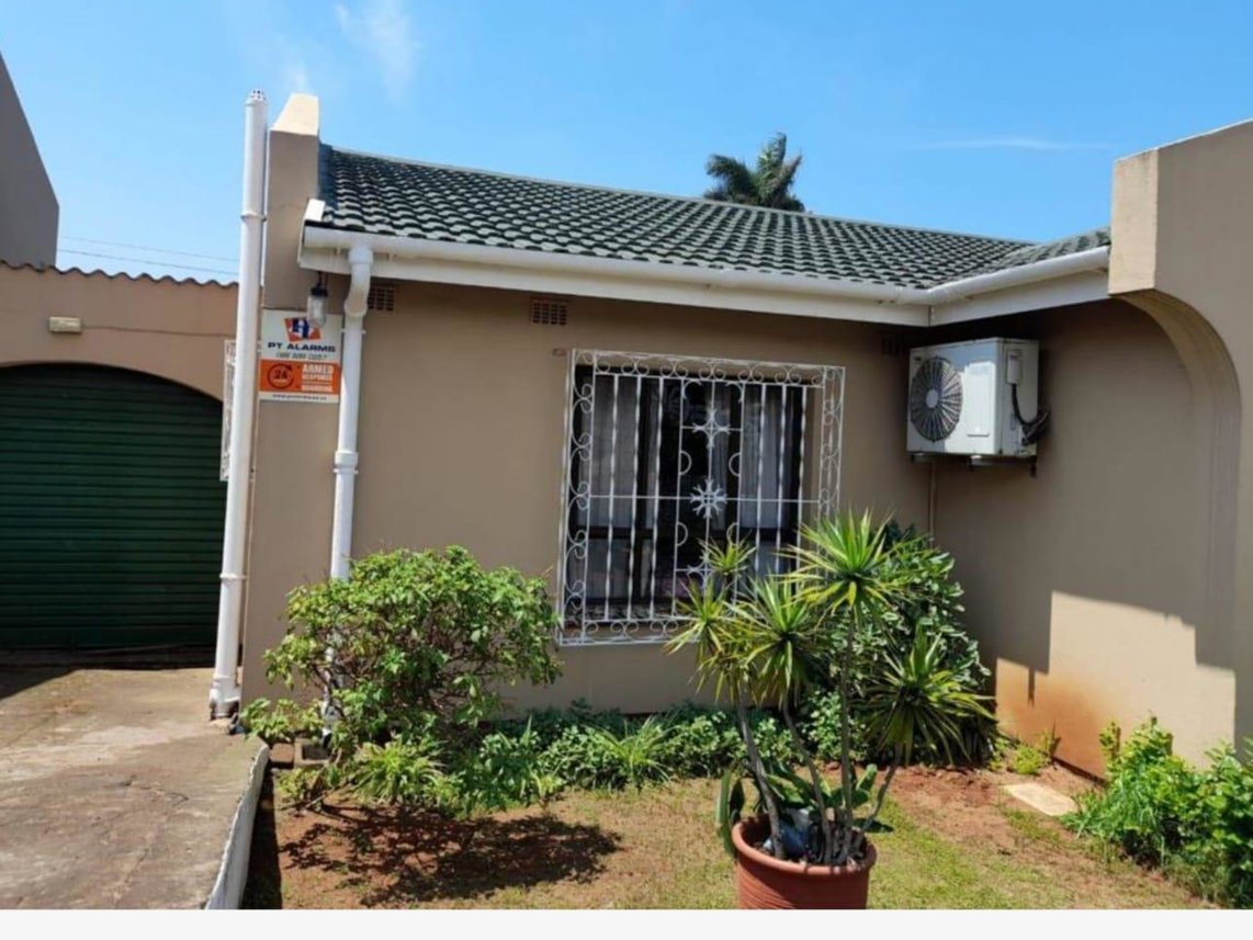 4 Bedroom House For Sale in Isipingo Rail