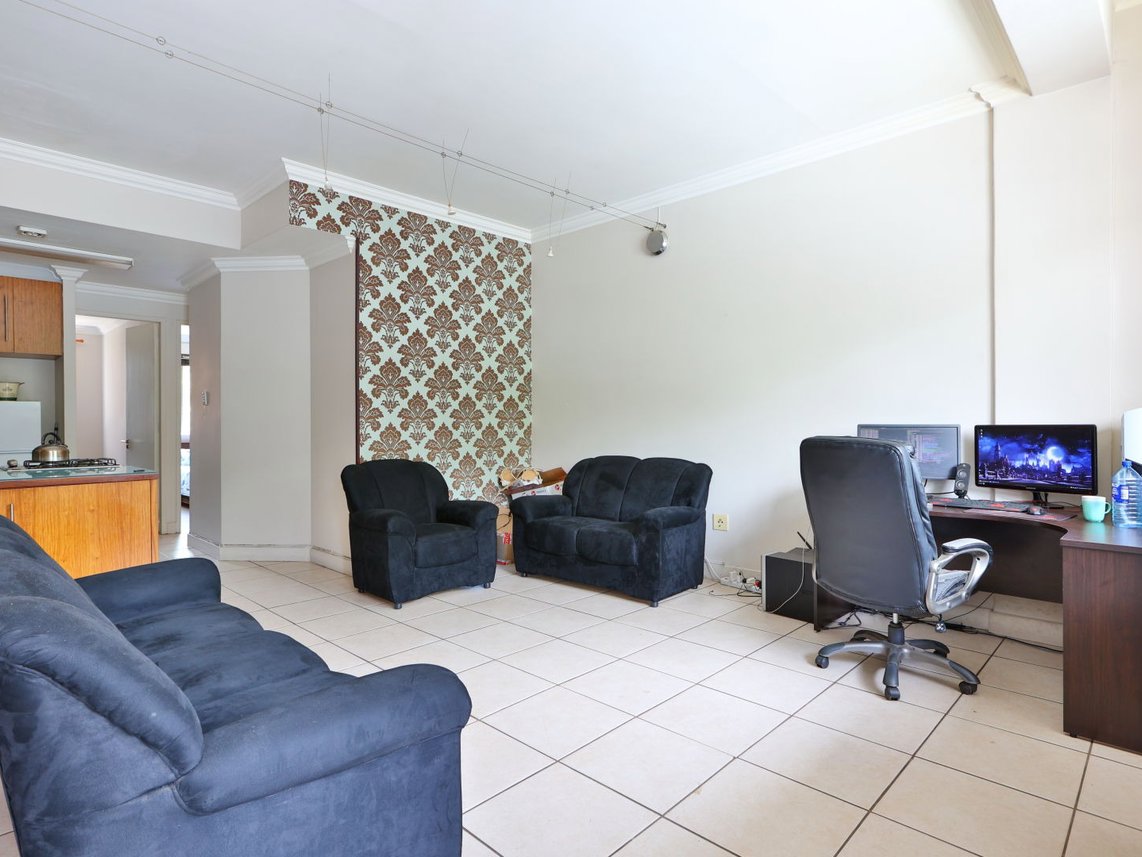 2 Bedroom Apartment For Sale in Greenside