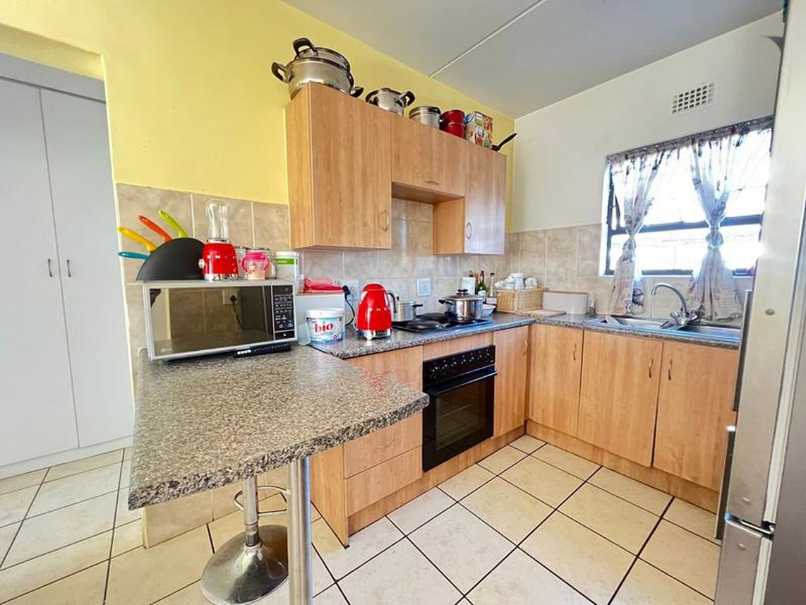 2 Bedroom Apartment To Rent in Parkdene