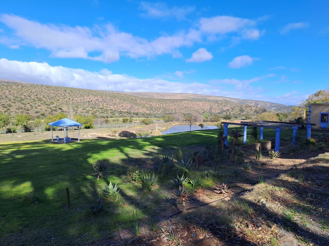 8 Bedroom Farm For Sale in Willowmore