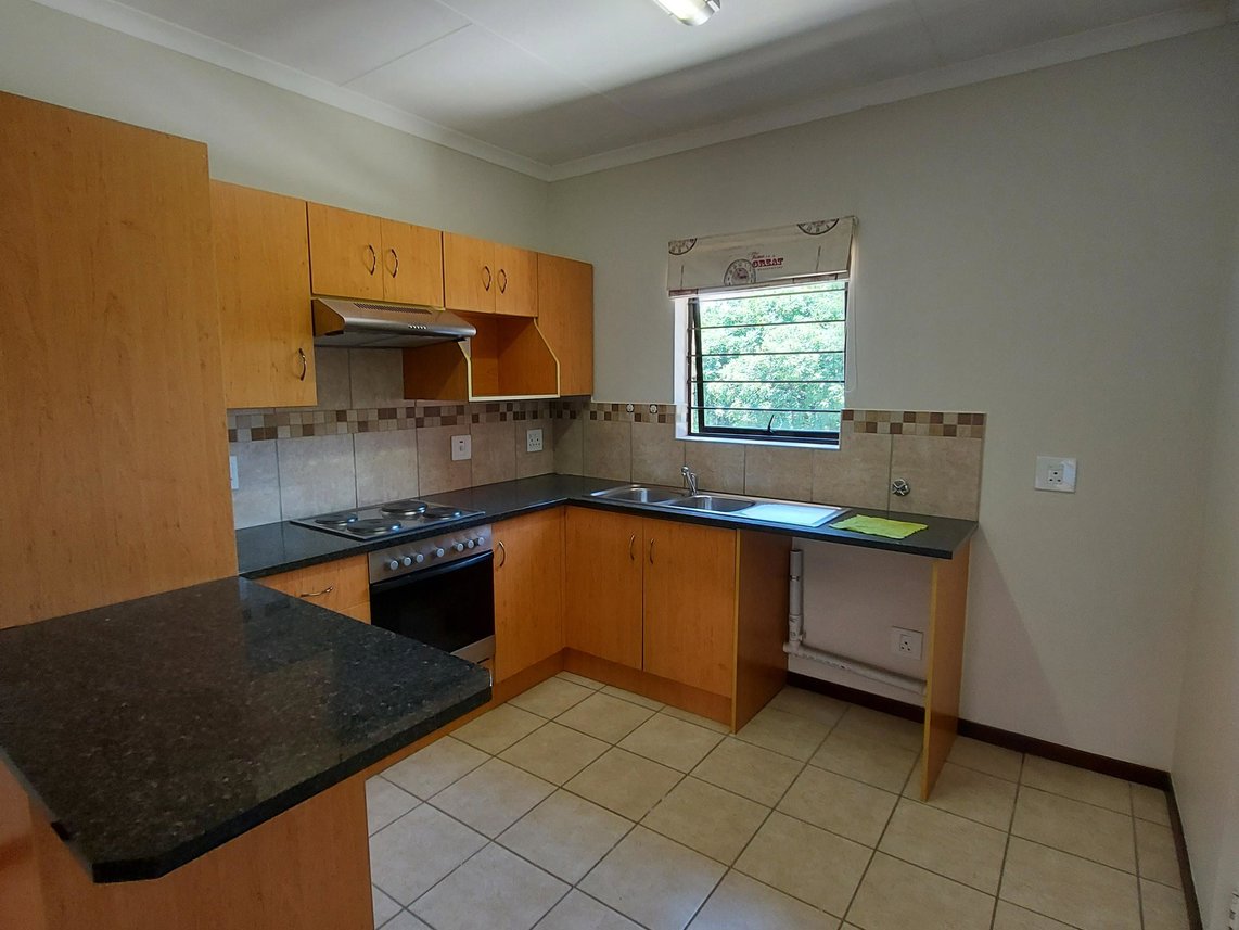 2 Bedroom Apartment To Rent in Olivedale