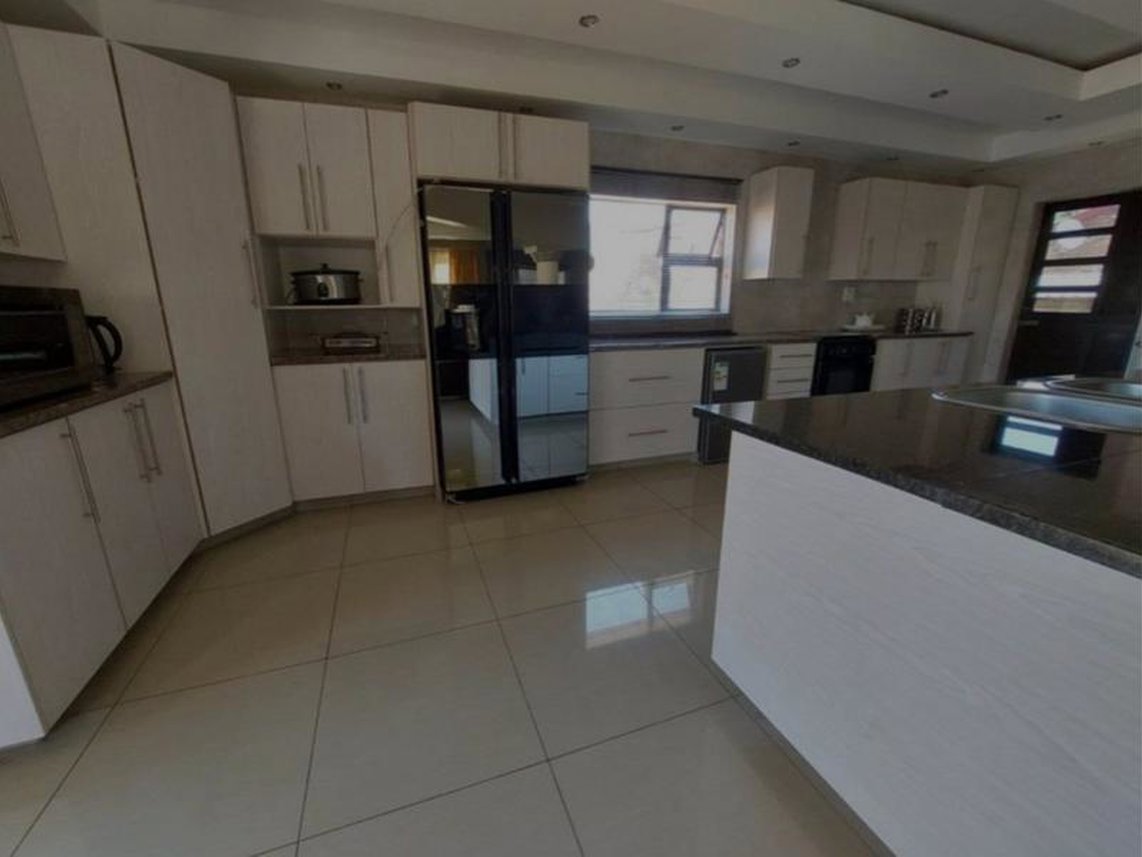 3 Bedroom House For Sale in Suiderberg