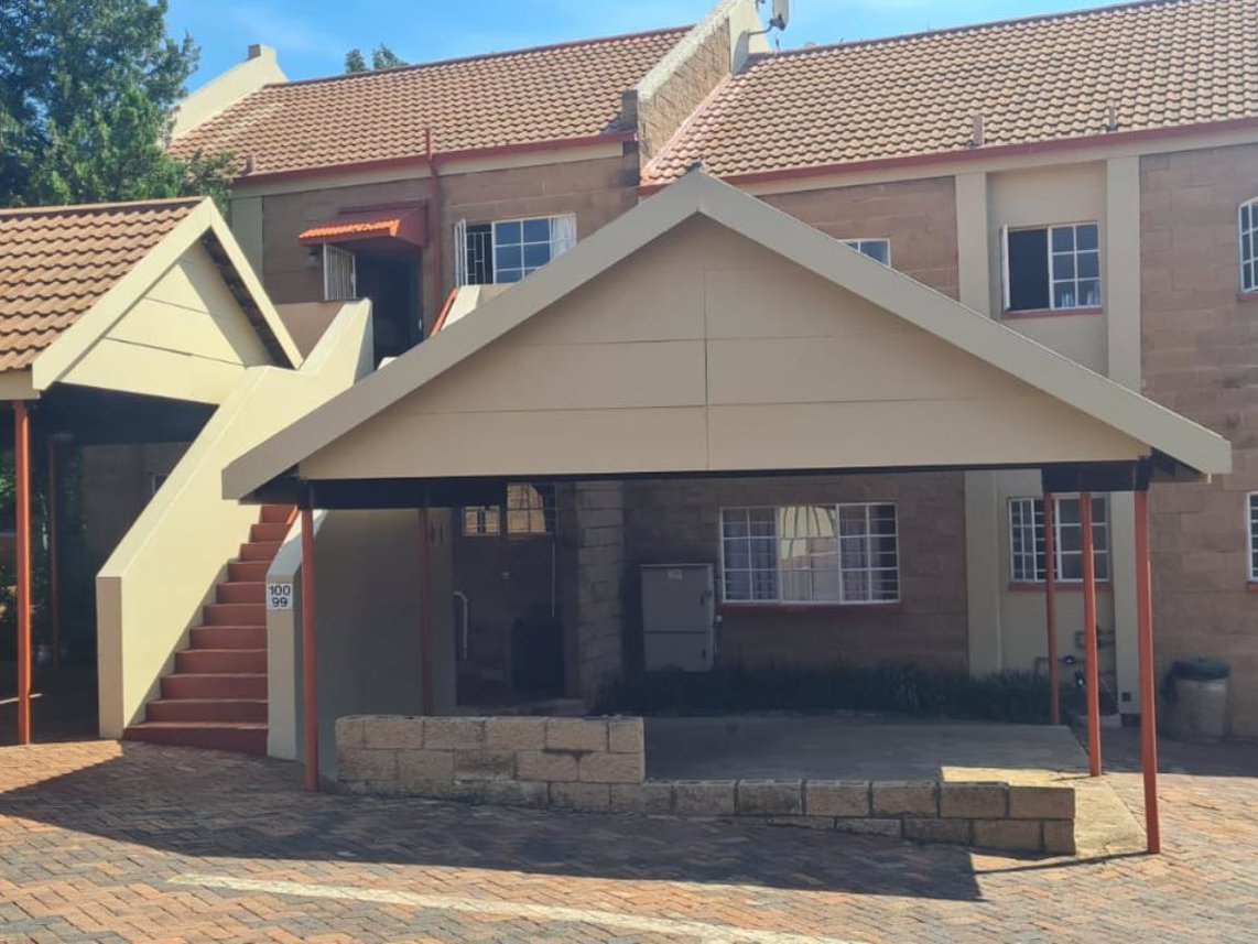 1 Bedroom Apartment For Sale in Centurion Central