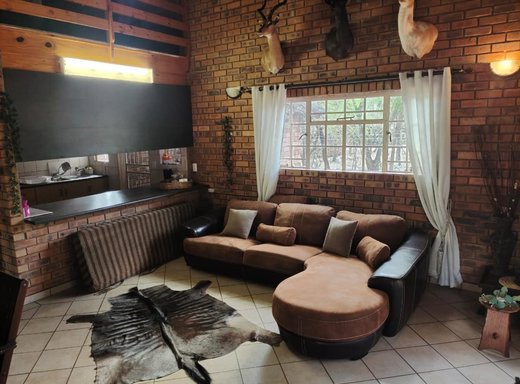 3 Schlafzimmer Haus zum Kauf in Leeupoort