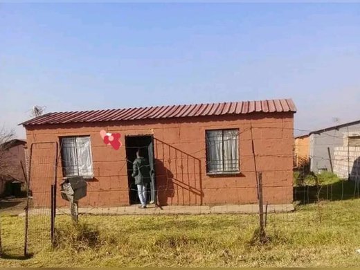2 Schlafzimmer Haus zum Kauf in Kwamhlanga