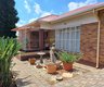 2 Schlafzimmer Haus zum Kauf in Krugersdorp West