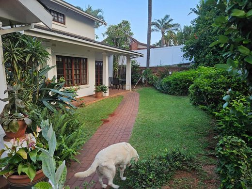 1 Schlafzimmer Garten Hütte/Cottage zur Miete in La Lucia