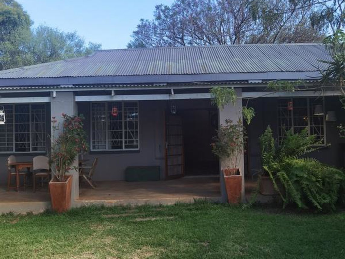 5 Bedroom Small Holding To Rent in Mokopane