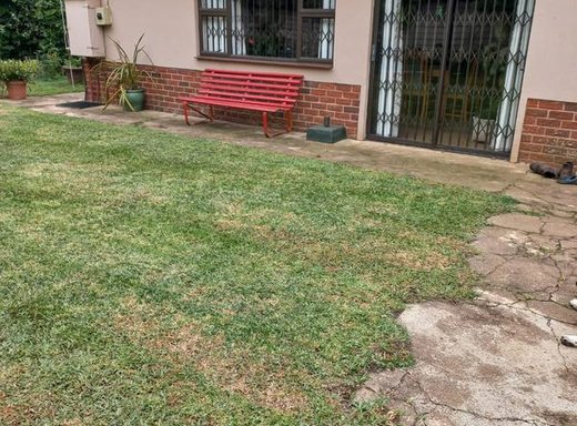 6 Schlafzimmer Kleinsiedlung zum Kauf in Pietermaritzburg